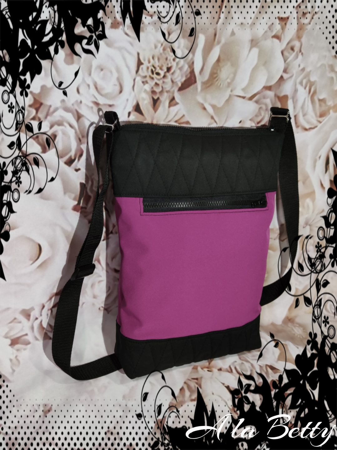 SPORTOVNÍ DÁMSKÁ CROSSBODY KABELKA